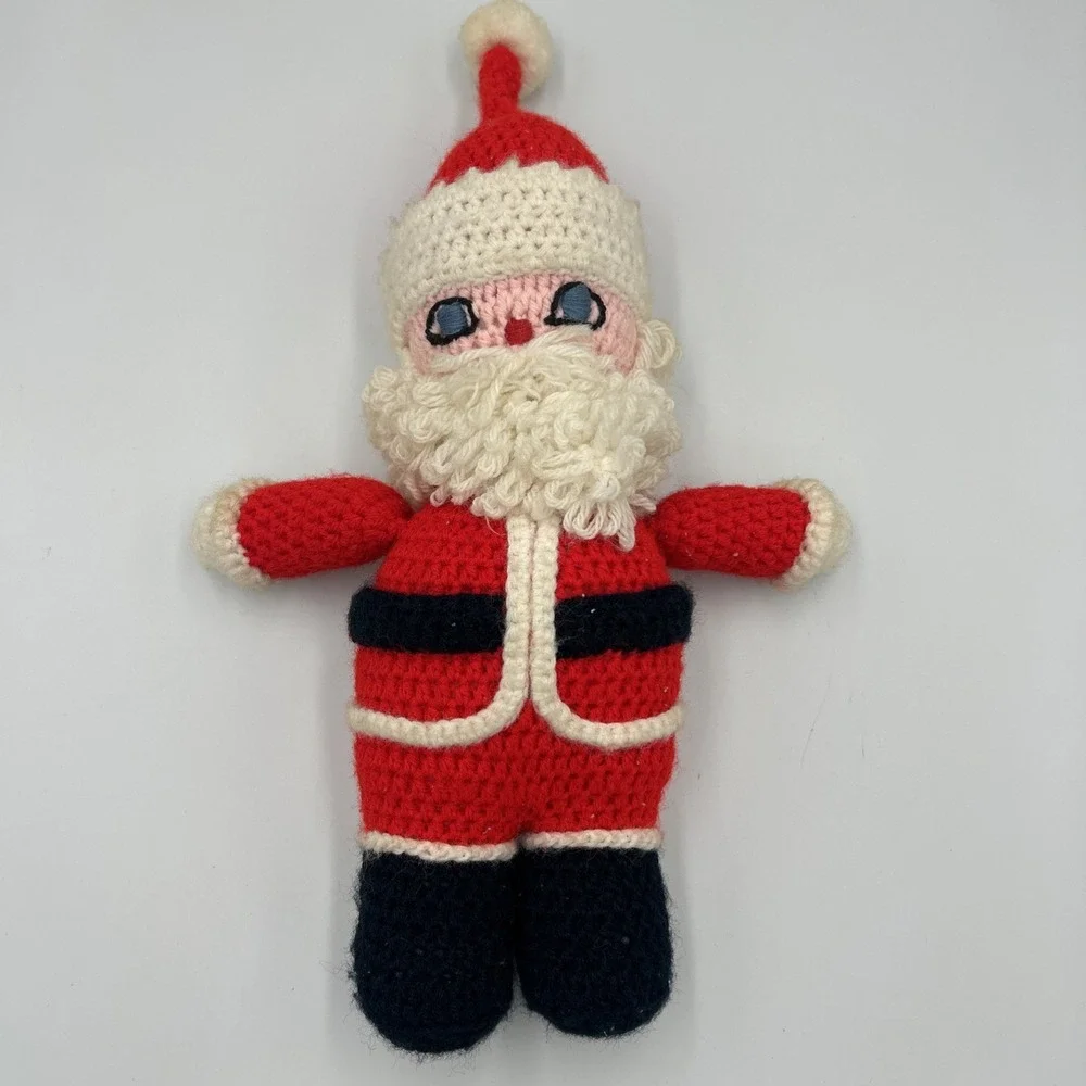 Vintage Handmade Crochet Knit SANTA CLAUS Christmas Holiday 16